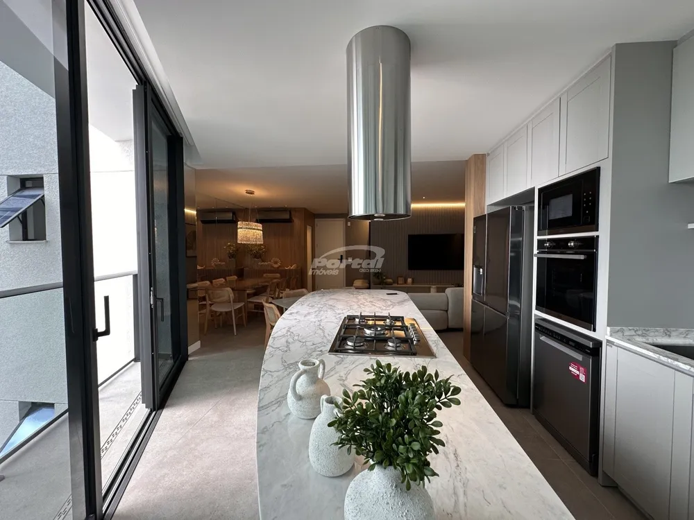 Apartamento, 3 quartos, 132 m² - Foto 2