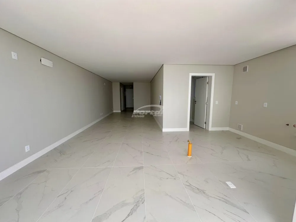 Apartamento, 3 quartos, 125 m² - Foto 2