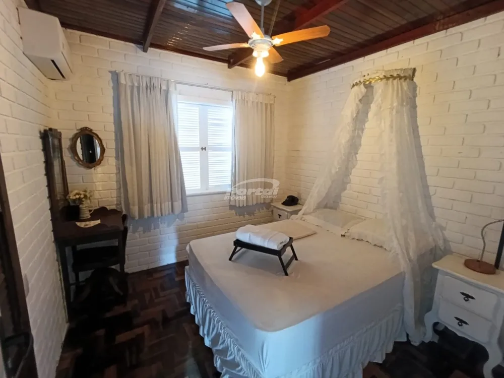 Casa, 3 quartos, 132 m² - Foto 2