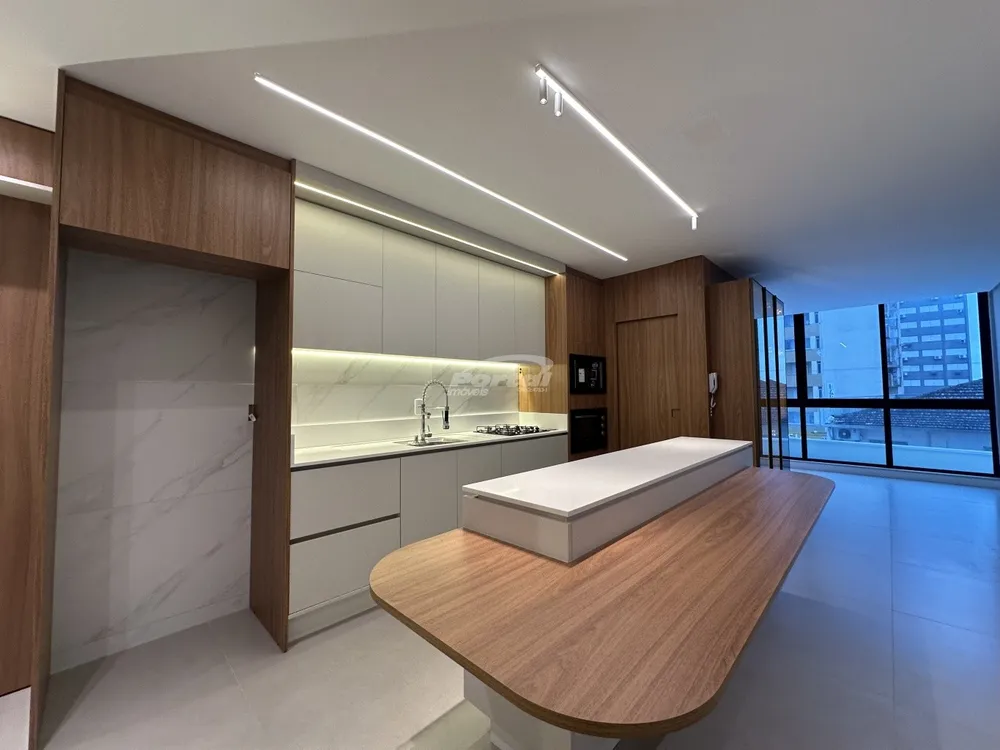 Apartamento, 3 quartos, 153 m² - Foto 2