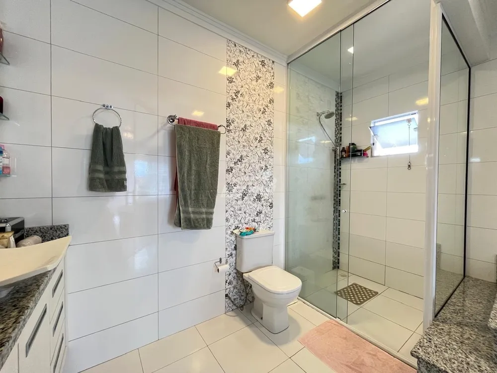 Casa, 3 quartos, 188 m² - Foto 2