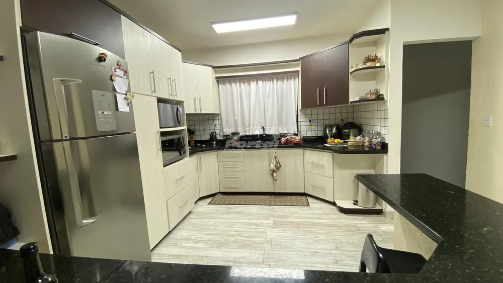 Casa, 3 quartos, 230 m² - Foto 8