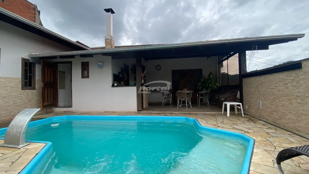 Casa, 3 quartos, 230 m² - Foto 1