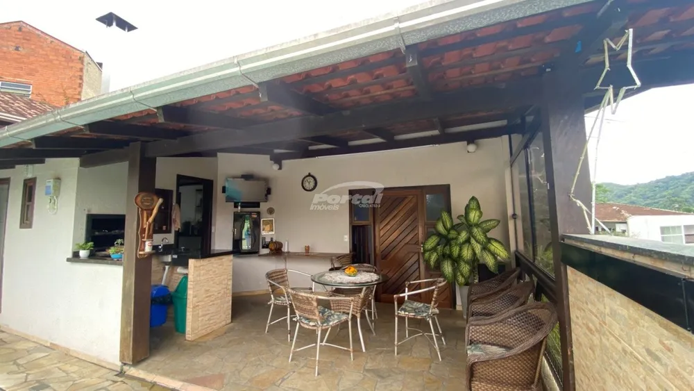 Casa, 3 quartos, 230 m² - Foto 3