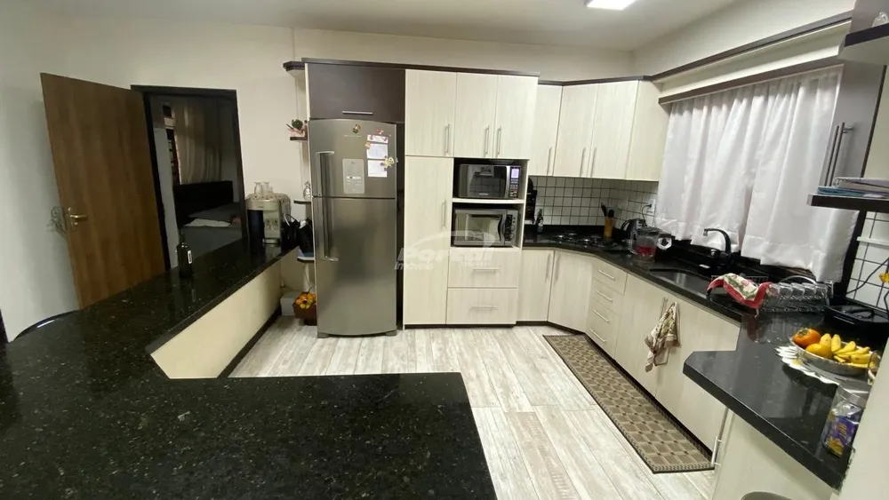Casa, 3 quartos, 230 m² - Foto 9