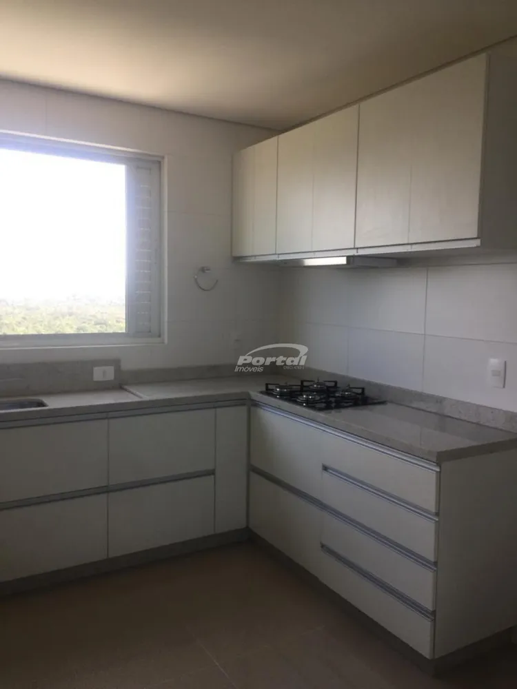 Apartamento, 3 quartos, 125 m² - Foto 2