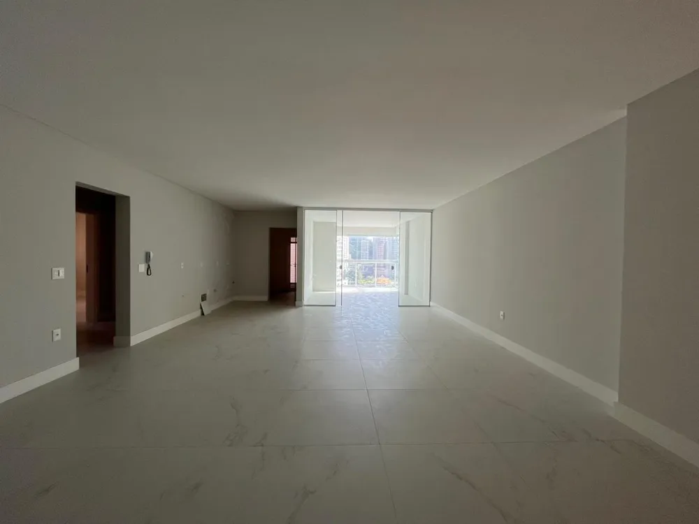 Apartamento, 4 quartos, 179 m² - Foto 2