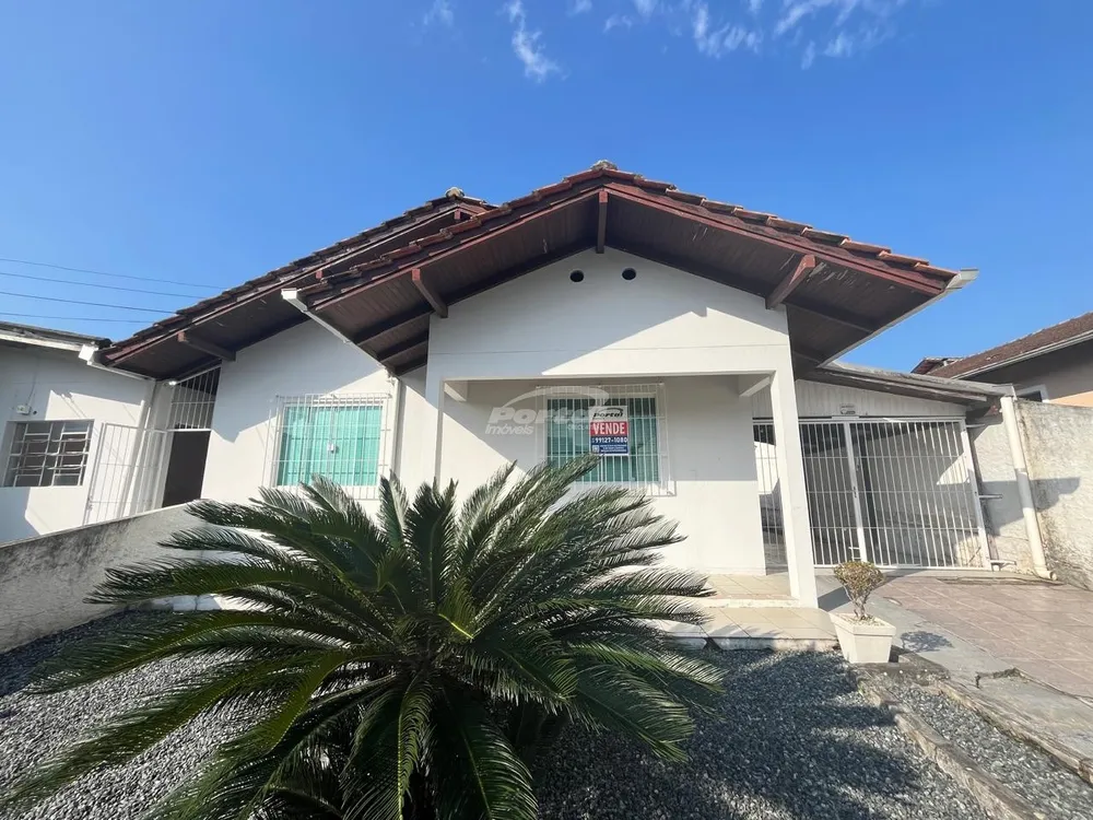 Casa, 3 quartos, 142 m² - Foto 1