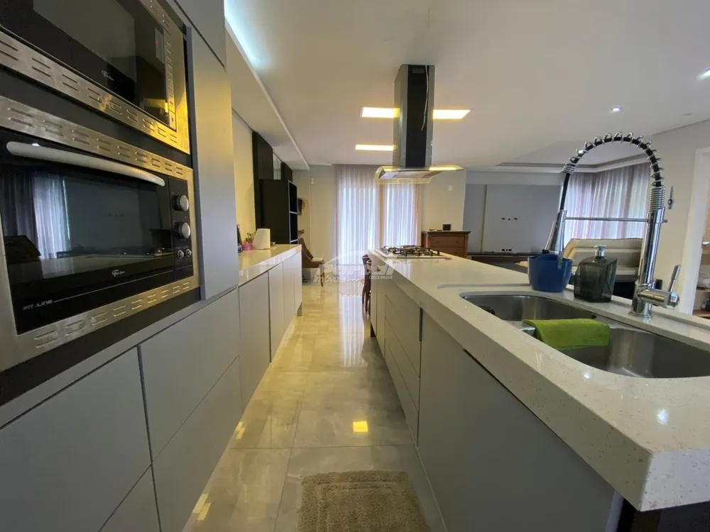 Casa, 3 quartos, 251 m² - Foto 3