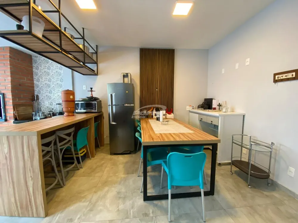 Casa, 3 quartos, 251 m² - Foto 13