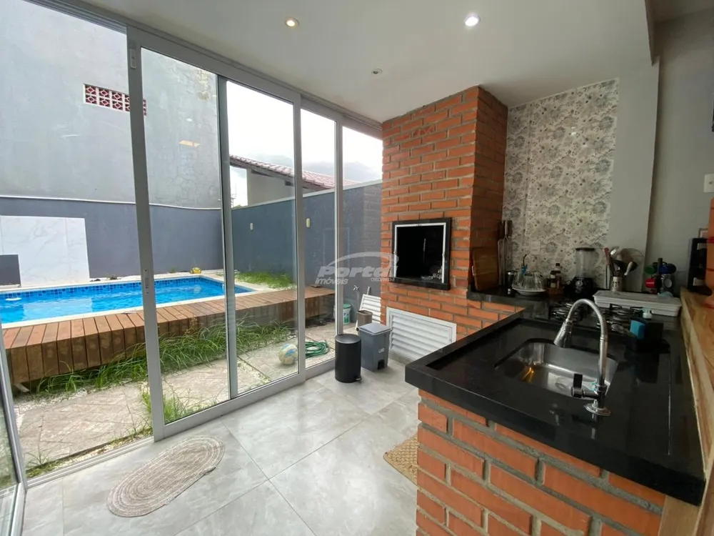 Casa, 3 quartos, 251 m² - Foto 14