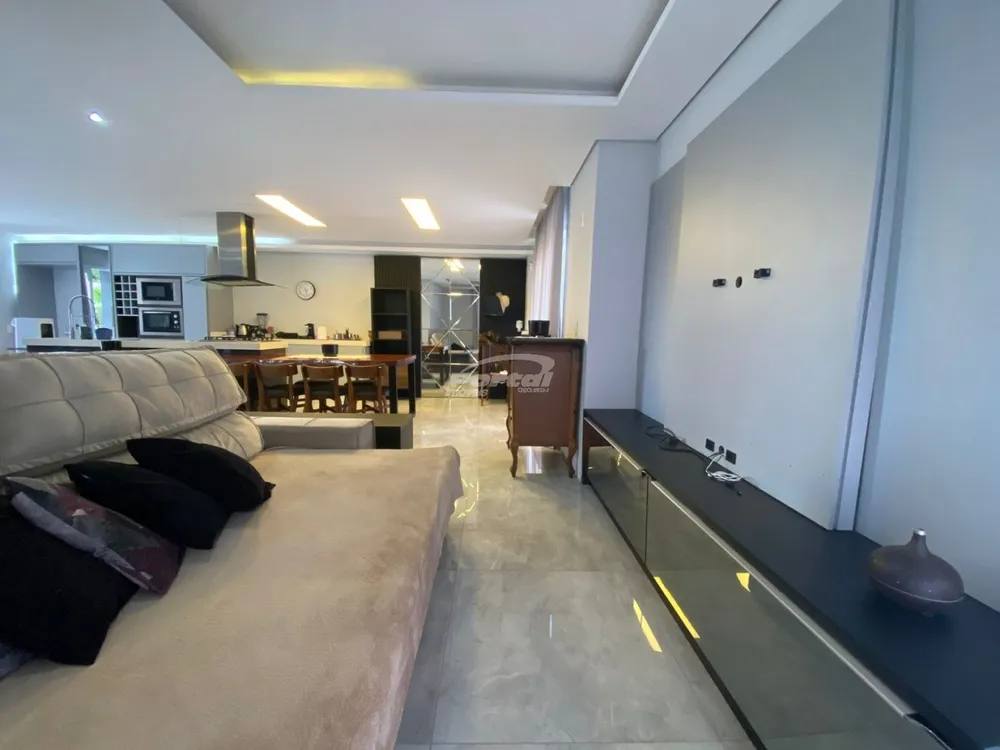 Casa, 3 quartos, 251 m² - Foto 4