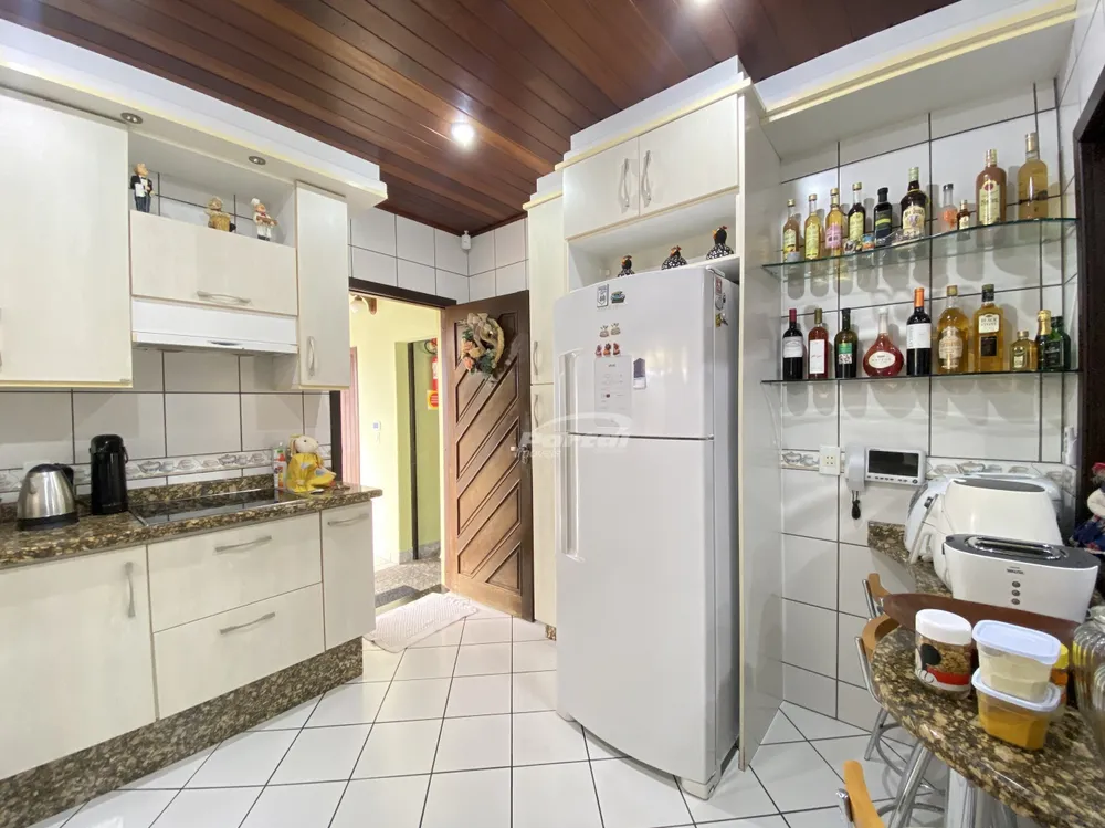 Casa, 4 quartos, 307 m² - Foto 10
