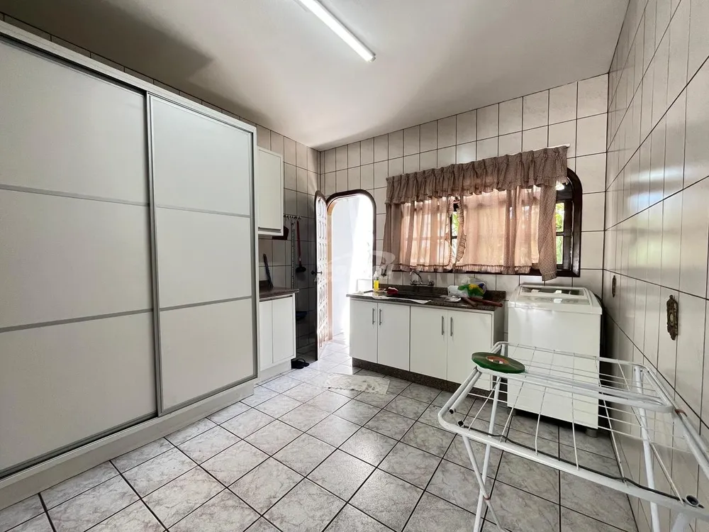 Casa, 5 quartos, 250 m² - Foto 8