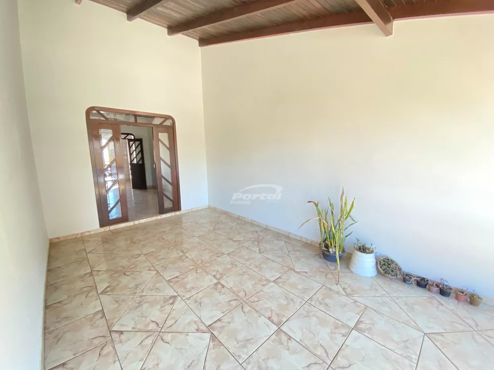 Casa à venda com 4 quartos, 250m² - Foto 6