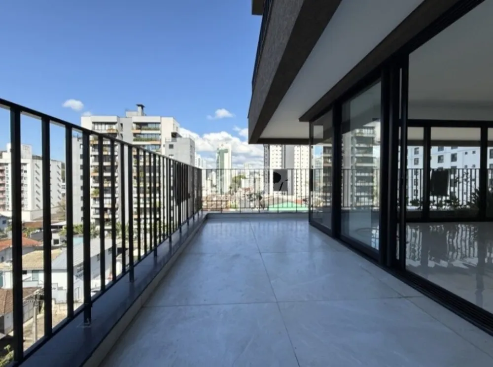 Apartamento, 3 quartos, 185 m² - Foto 2