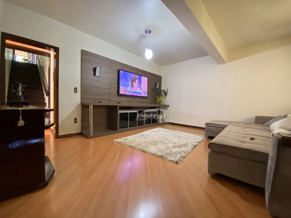 Casa, 3 quartos, 227 m² - Foto 2