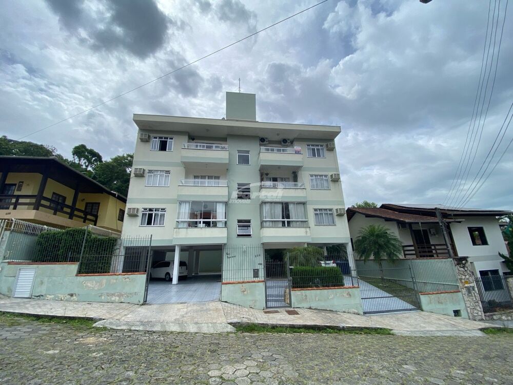 Apartamento à venda com 2 quartos, 79m² - Foto 1