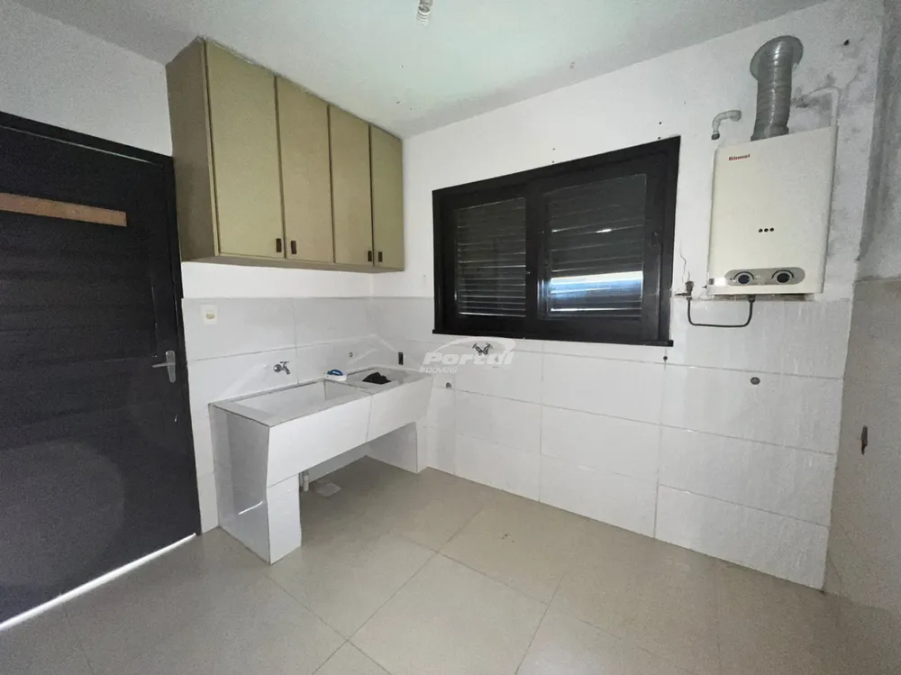 Casa, 4 quartos, 315 m² - Foto 3