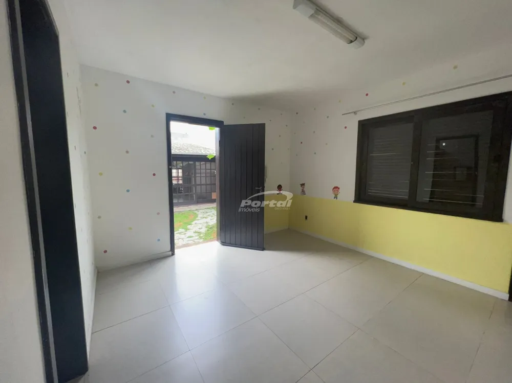 Casa, 4 quartos, 315 m² - Foto 2