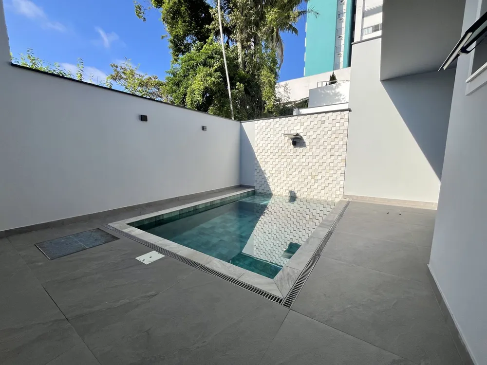 Casa, 3 quartos, 164 m² - Foto 1