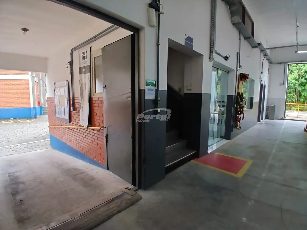 Depósito-Galpão, 600 m² - Foto 1