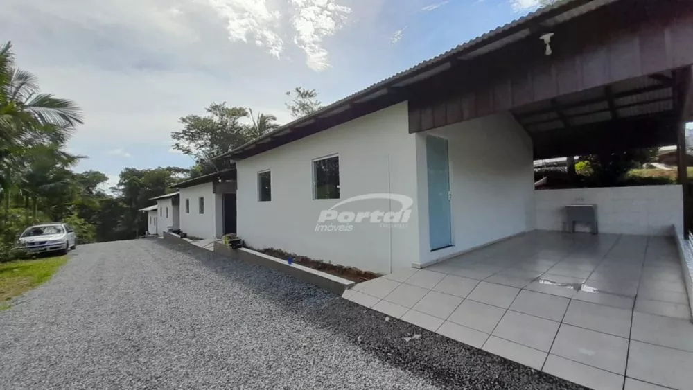 Casa para alugar com 2 quartos, 70m² - Foto 2