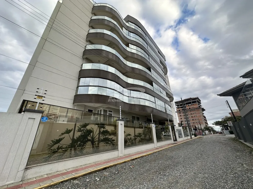 Apartamento, 3 quartos, 143 m² - Foto 2