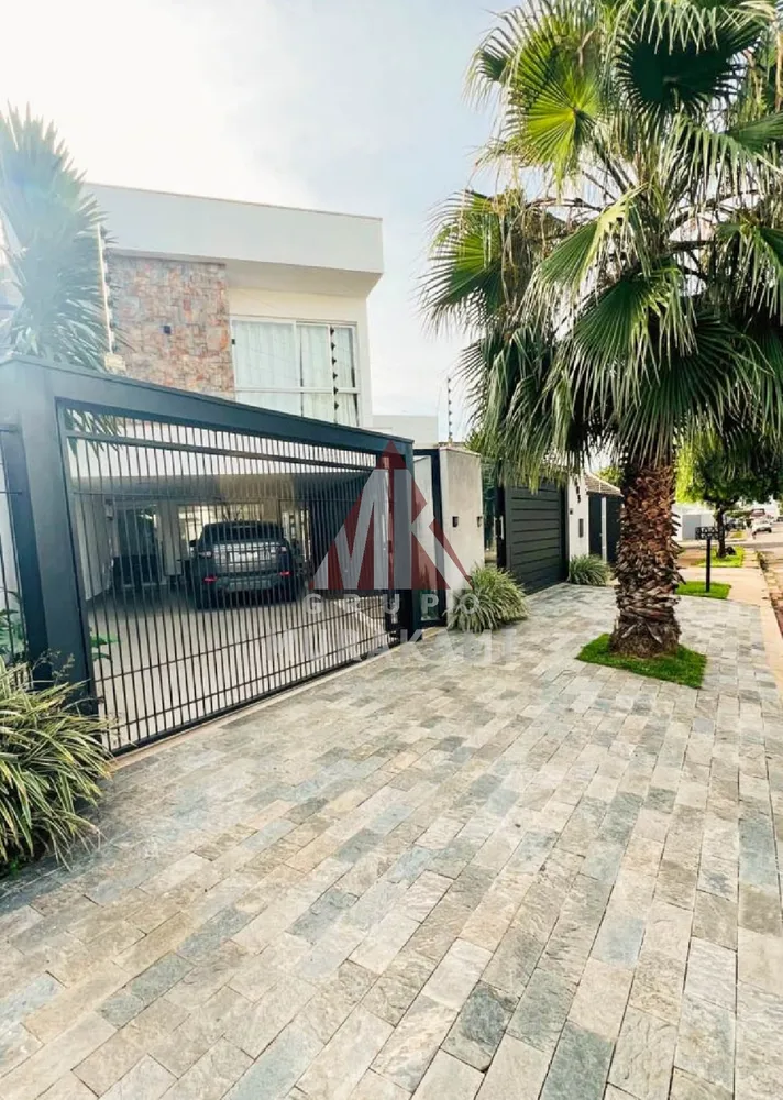 Sobrado, 3 quartos, 280 m² - Foto 1