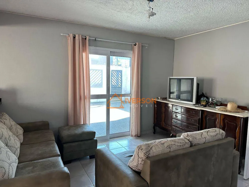 Casa, 3 quartos, 135 m² - Foto 2