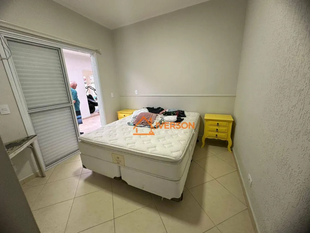 Casa, 4 quartos, 235 m² - Foto 8