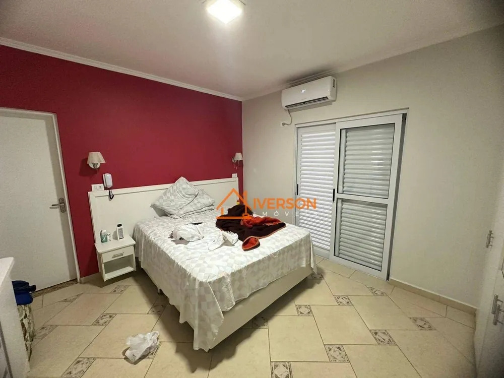 Casa, 4 quartos, 235 m² - Foto 7