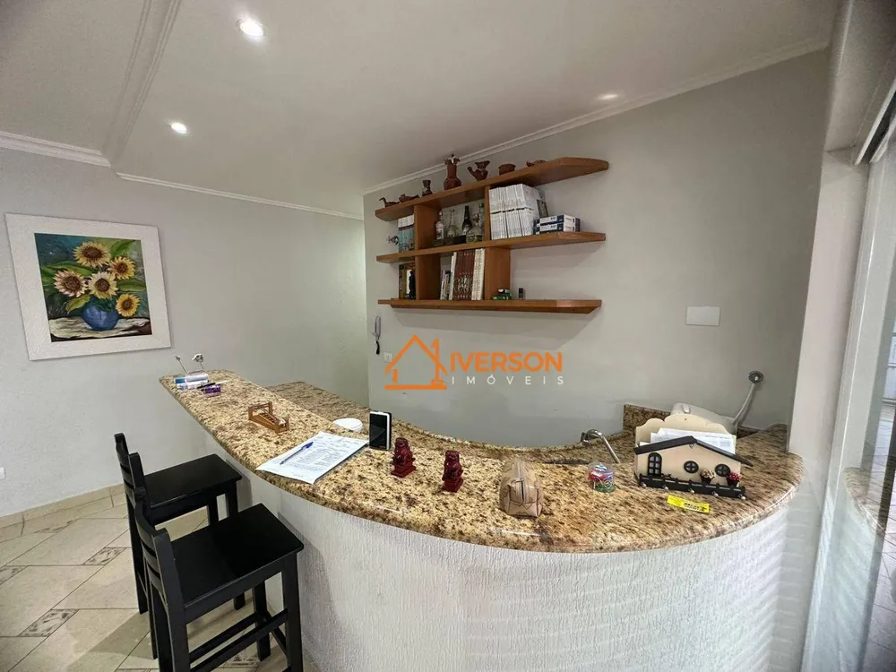Casa, 4 quartos, 235 m² - Foto 3