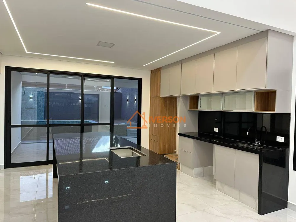 Casa, 3 quartos, 189 m² - Foto 2
