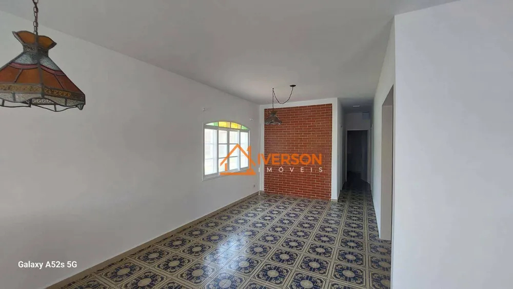 Casa, 5 quartos, 200 m² - Foto 2