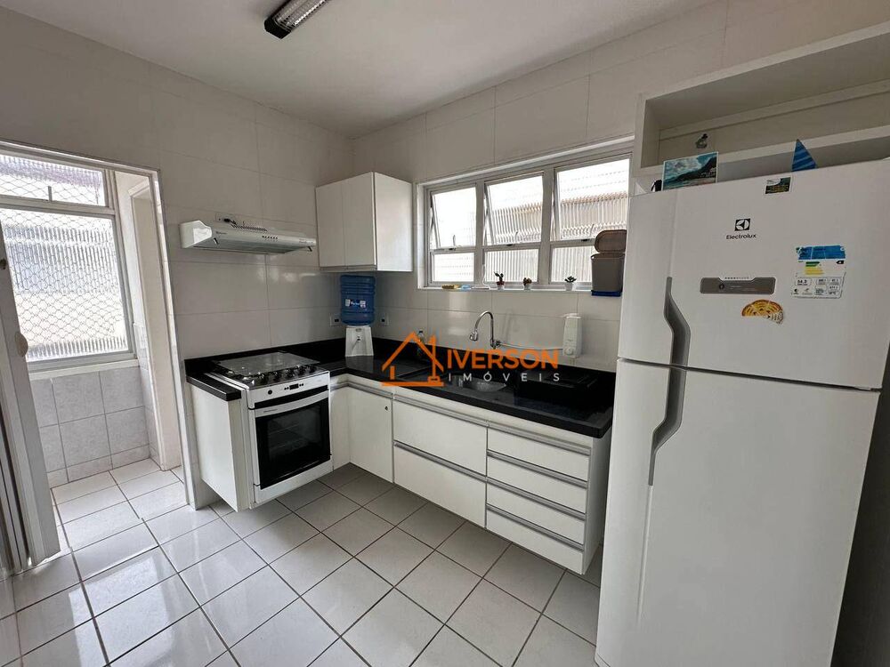 Apartamento à venda com 2 quartos, 66m² - Foto 4