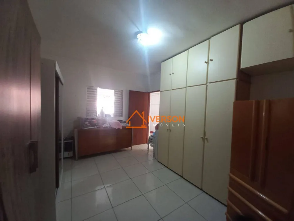 Casa, 2 quartos, 175 m² - Foto 1