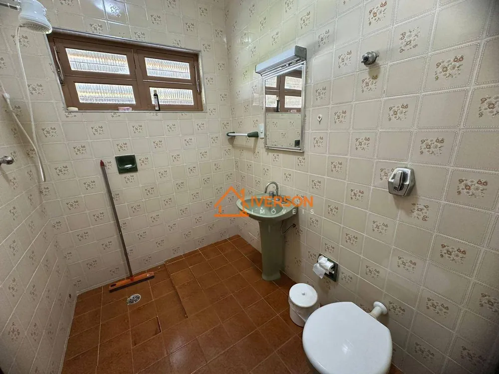 Casa, 2 quartos, 239 m² - Foto 1