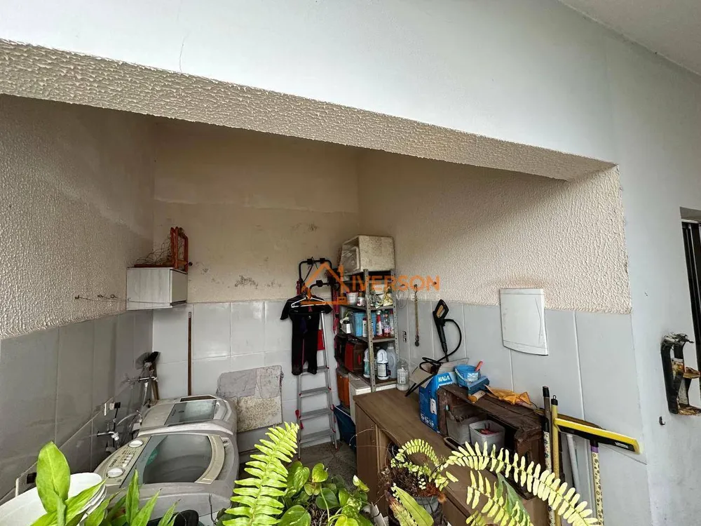 Casa, 5 quartos, 200 m² - Foto 1
