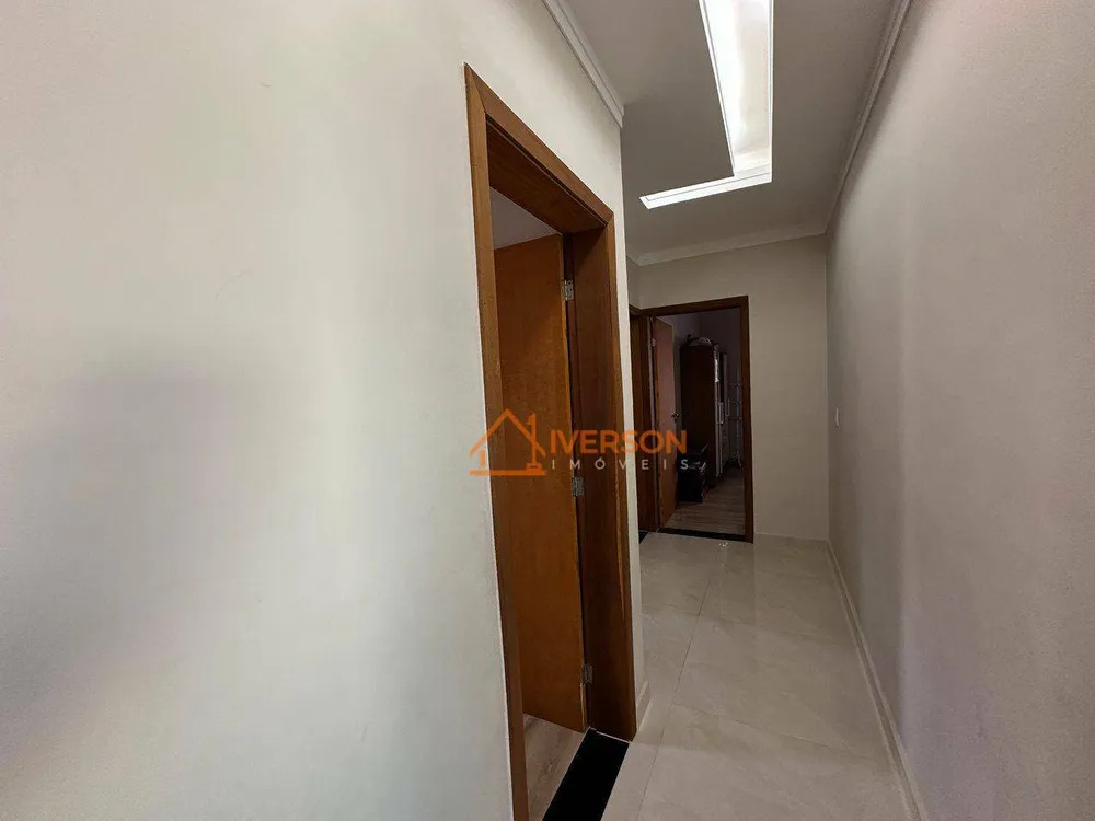 Casa, 4 quartos, 195 m² - Foto 4