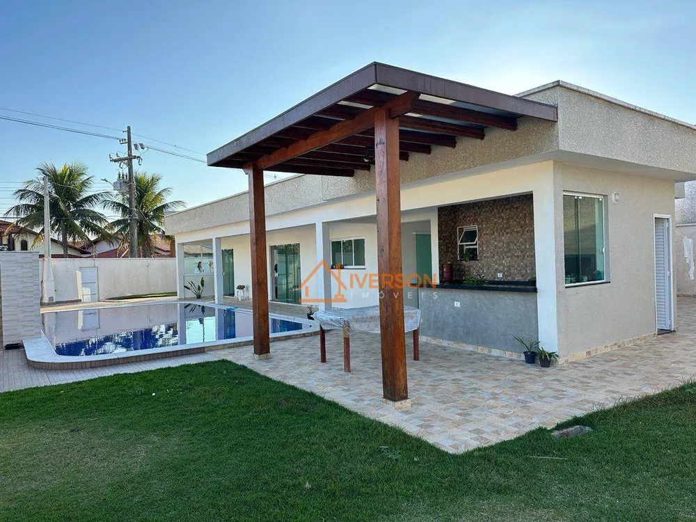 Casa, 4 quartos, 195 m² - Foto 2