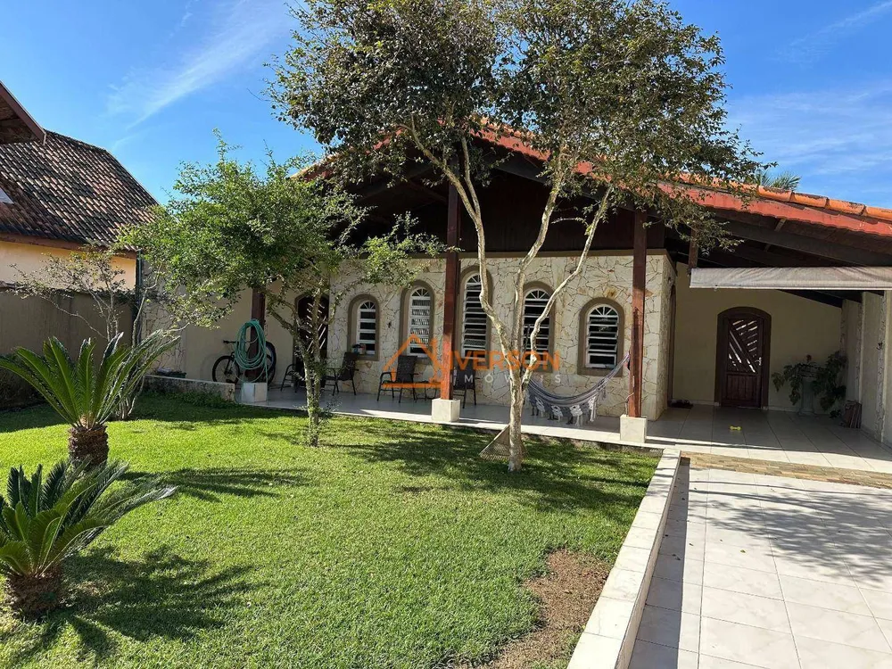 Casa, 4 quartos, 192 m² - Foto 2