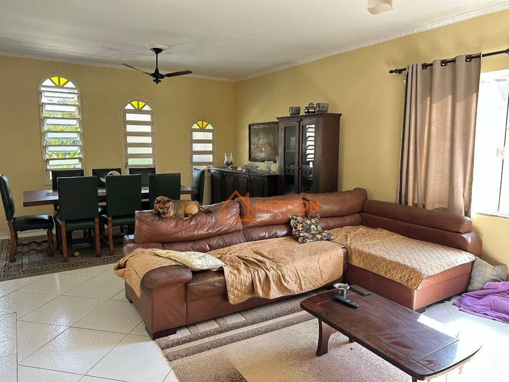 Casa, 4 quartos, 192 m² - Foto 6