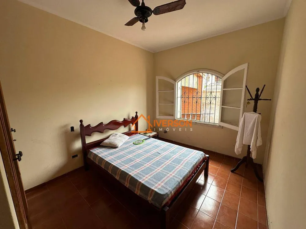 Casa, 4 quartos, 200 m² - Foto 2