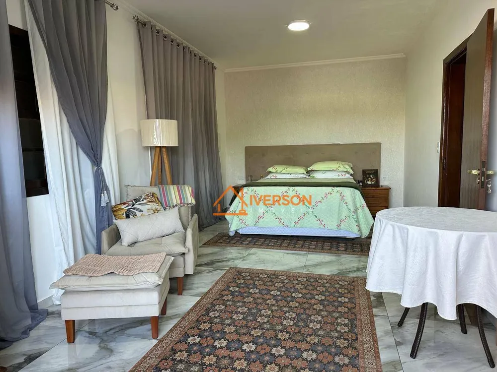Casa, 5 quartos, 375 m² - Foto 2