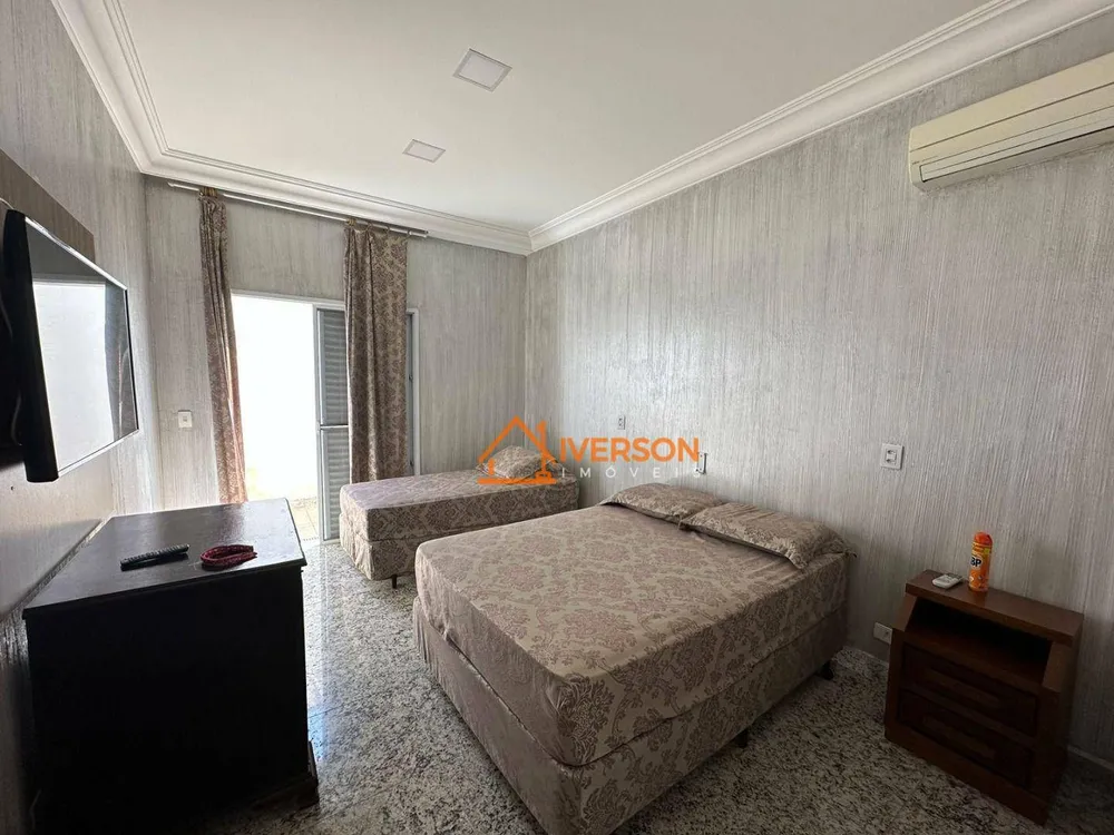 Sobrado, 11 quartos, 800 m² - Foto 1