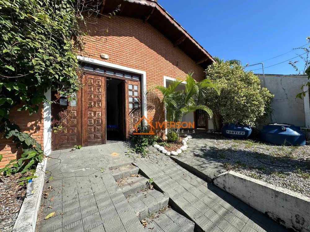 Casa, 6 quartos, 425 m² - Foto 2