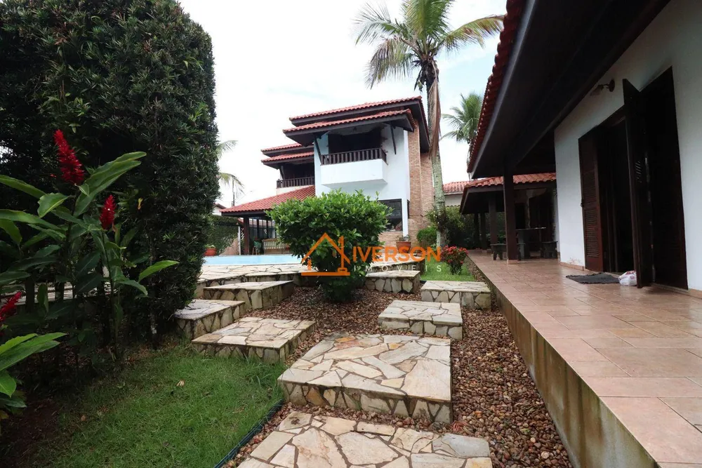 Sobrado, 5 quartos, 297 m² - Foto 1