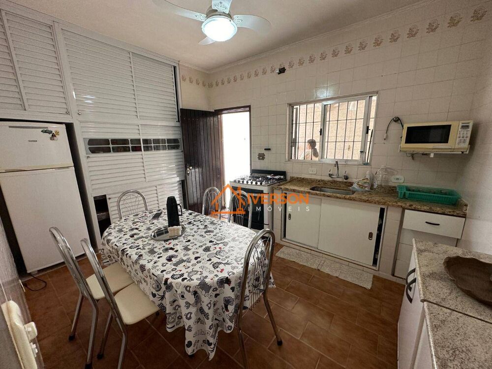 Casa, 3 quartos, 159 m² - Foto 2