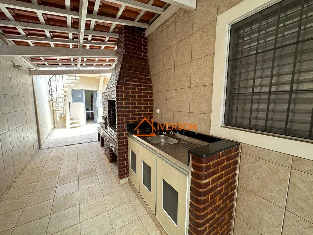Casa, 3 quartos, 159 m² - Foto 1